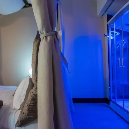 Hotel Main Palace 4*