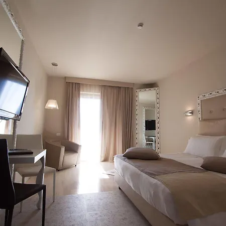 Main Palace 4* Roccalumera