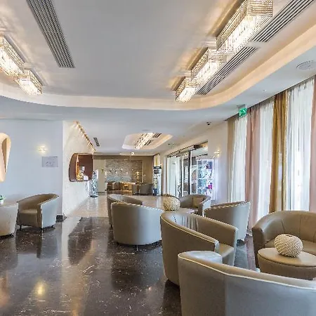 Main Palace 4*