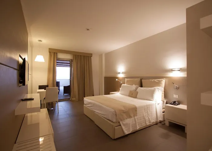 호텔 Main Palace 로칼루메라