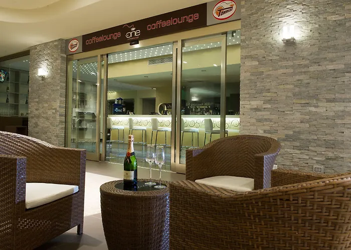 Main Palace Hotel 4*