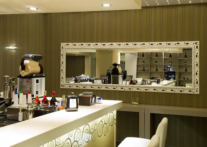 Main Palace 4* 로칼루메라