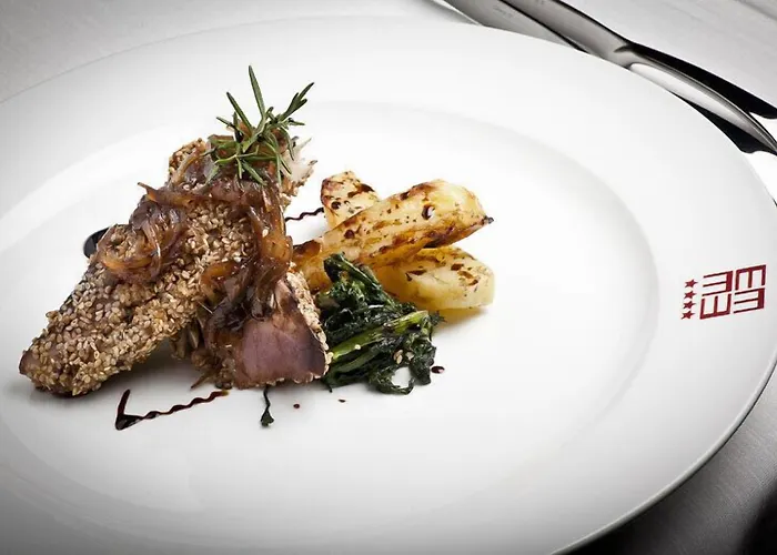 Main Palace Hotel 4*