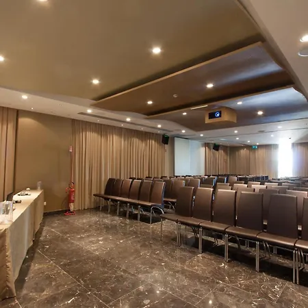 主宫酒店 洛卡卢美拉