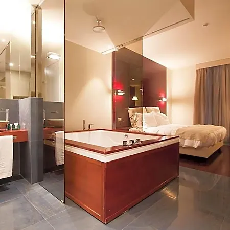 Main Palace 4*