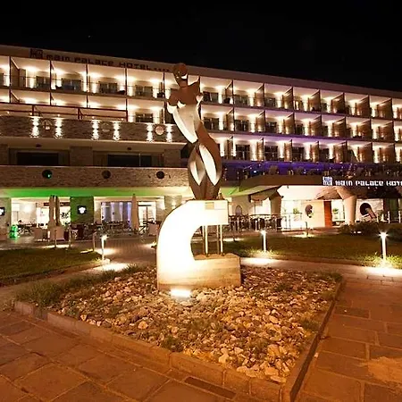 Main Palace Hotel 4*