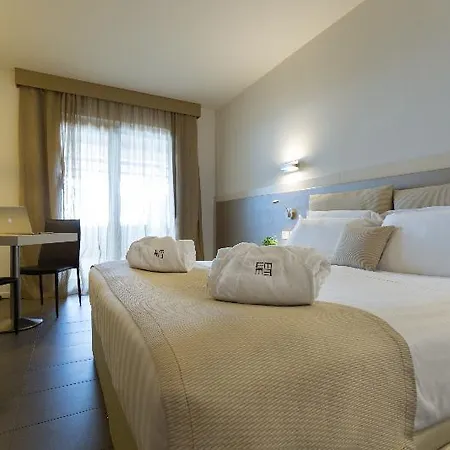 Main Palace 4*