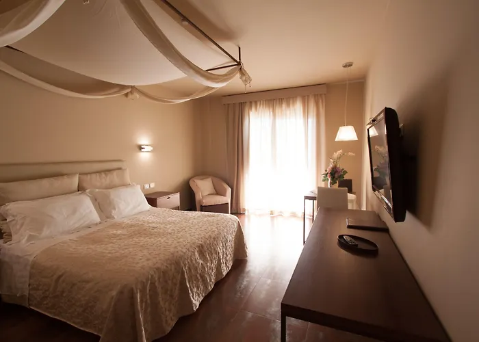 فندق Main Palace 4*