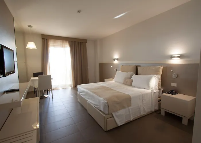 فندق Main Palace 4*