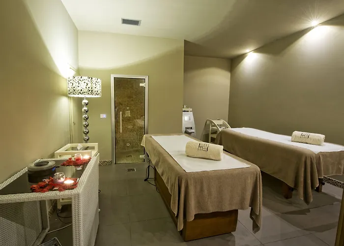 Main Palace 4*