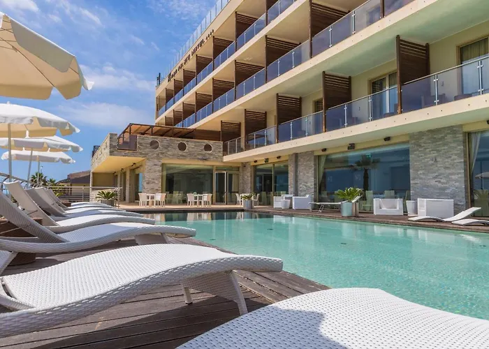 Main Palace Hotel 4*